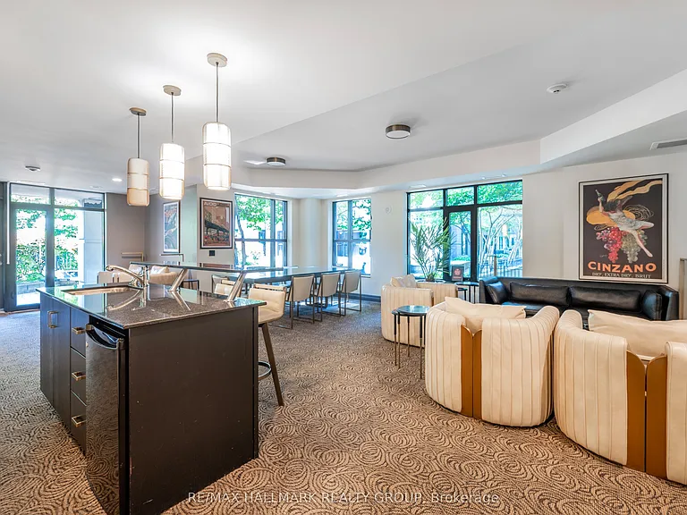 245 Kent St #909 — Photo 31