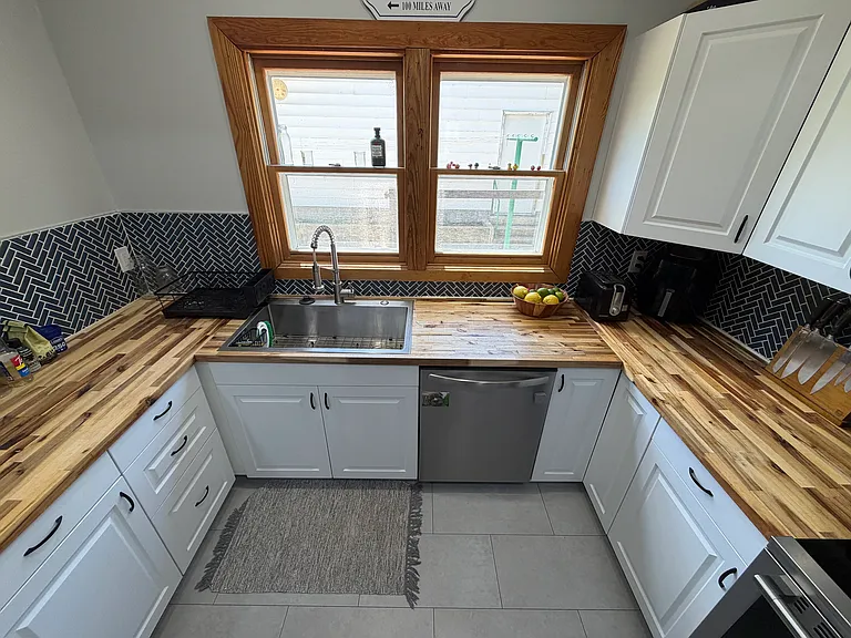 1030 Riverview St — Photo 12