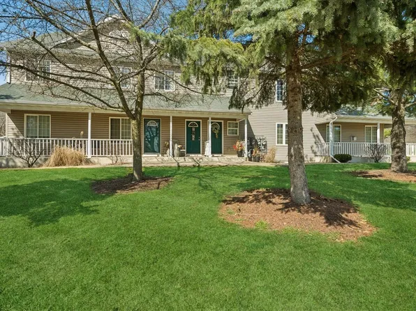 55 Stark St Unit 10, Williams Bay, WI 53191