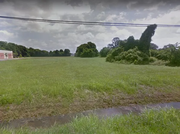 4721 S Macarthur Dr, Alexandria, LA 71302
