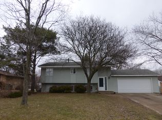 2282 Phillips Rd, Auburn Hills, MI 48326