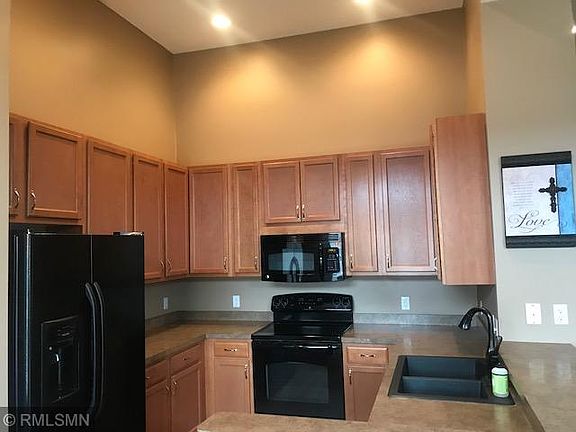 3rd image of 15367 Falk Dr N