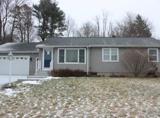 51 Carleton St, Haverhill, MA 01832
