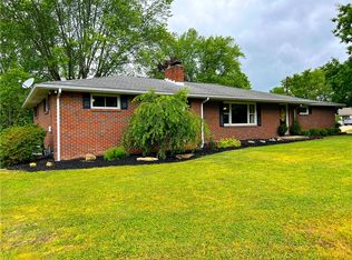 204 Gregg Dr, Harmony, PA 16037