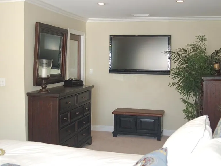 1324 E Rose Ave — Photo 20
