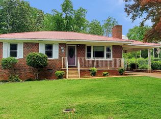 1121 Cook Dr, Sylacauga, AL 35150