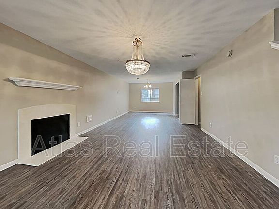 3rd image of 2614 Woodcreek Meadows Ln