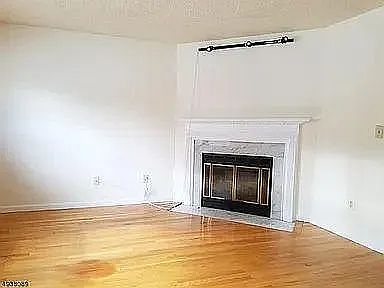 2nd image of 1601 Bayley Ct #1601