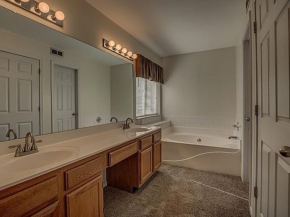 4th image of 5364 Millstone Ct Unit 3F