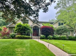 506 Sunderland Rd, Teaneck, NJ 07666