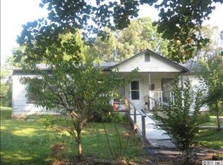 1130 Essex St, Gastonia, NC 28052