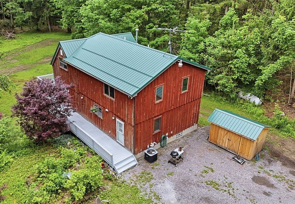 1st image of 3864 Hollow Rd