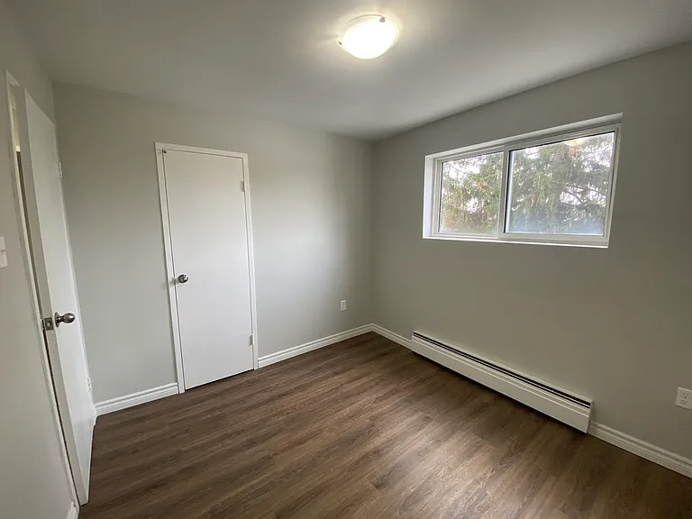 95 Oakville Ave — Photo 4