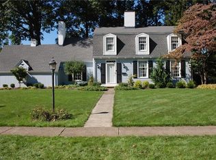 198 Glenview Dr, Avon Lake, OH 44012