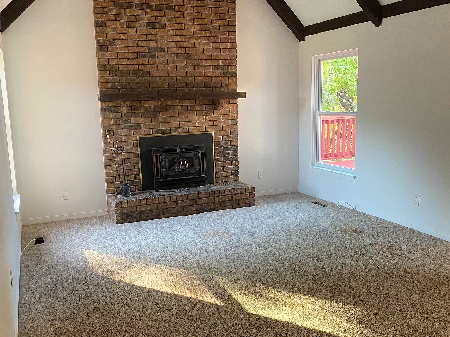 3 bed, 1576 sqft, $1,900 — Photo 3