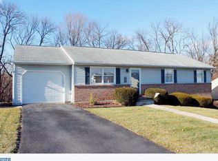 158 Mountain Blvd, Wernersville, PA 19565