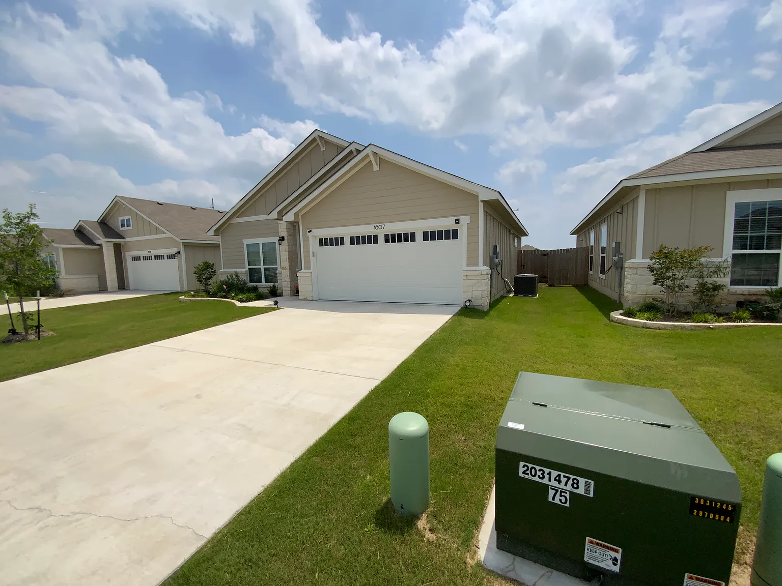 3 bed, 1314 sqft, $1,650 — Photo 2