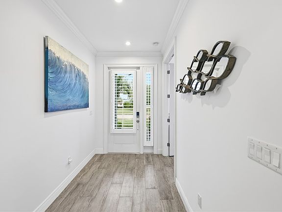 2nd image of 3929 Shoreside Dr