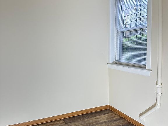 5th image of 2956 N Lawndale Ave #G
