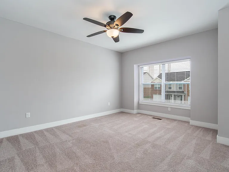 463 Columbus Ave — Photo 36