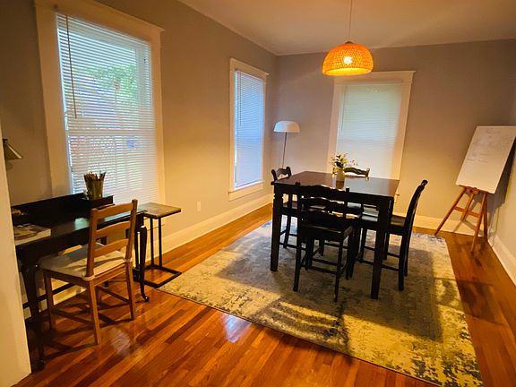 3rd image of 614 S Newport Ave #1
