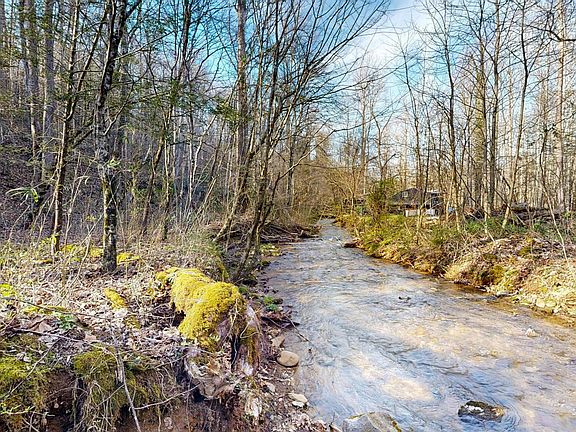 3rd image of 5009 Mathis Branch Rd