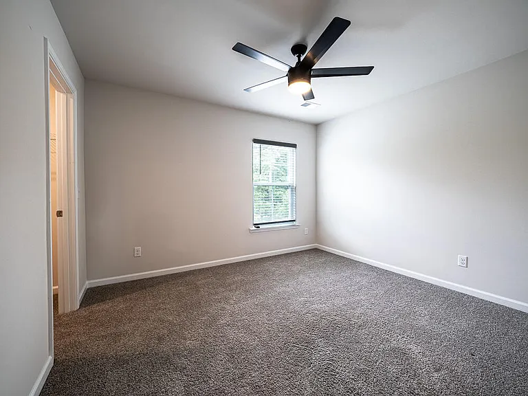 1830 Lacebark Dr — Photo 40