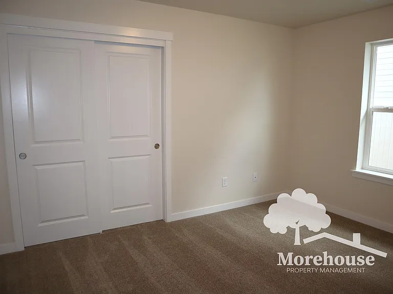 12423 Smugglers Basin St — Photo 8