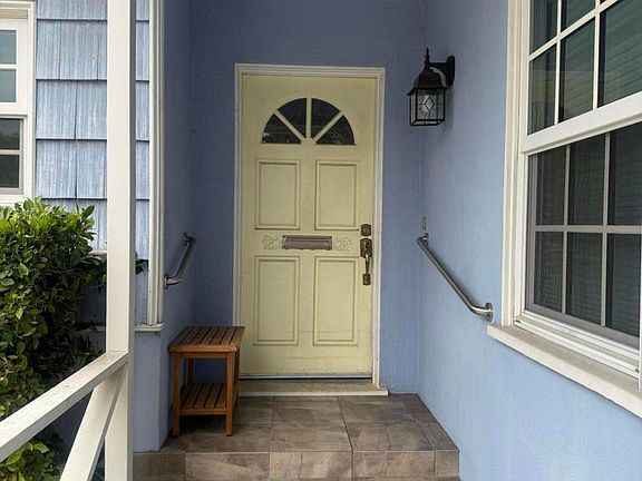 3rd image of 6867 Cantaloupe Ave