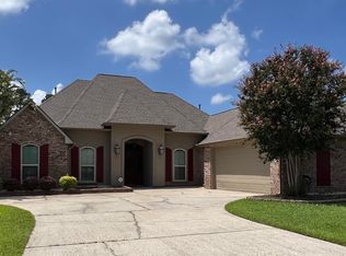 1531 E City Place St, Gonzales, LA 70737