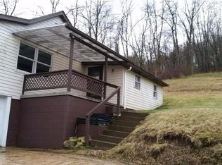 276 Glendale Rd, New Cumberland, WV 26047