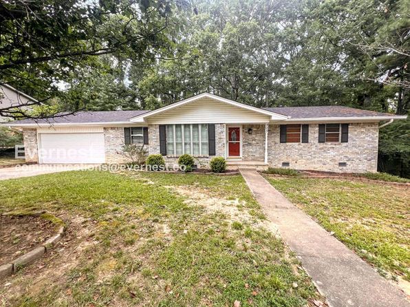 903 Bristol Dr