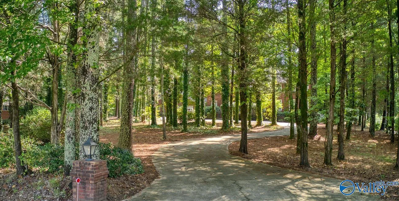 4 bed, 5.5 bath, 4865 sqft, $4,000 — Photo 3
