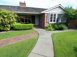 9856 Vineyard Crst, Bellevue, WA 98004