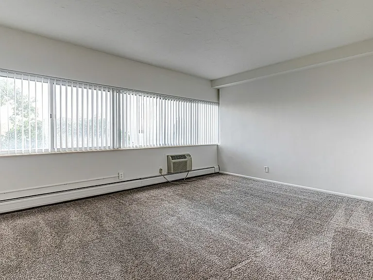 1 Bedroom Living Room