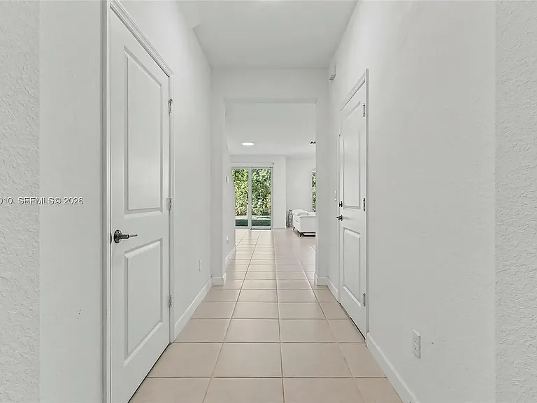 4303 Hammock Grove Dr — Photo 21