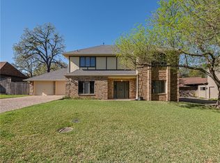 208 Fireside Cir, College Station, TX 77840