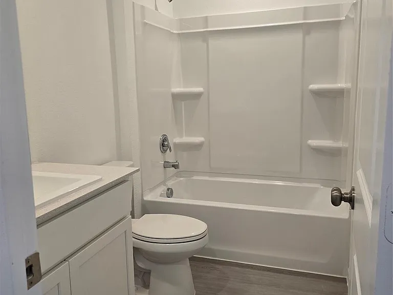 5708 Ivy Crst — Photo 19