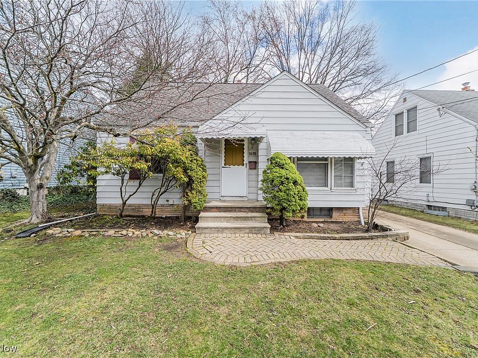 1st image of 1691 Oakwood Ave