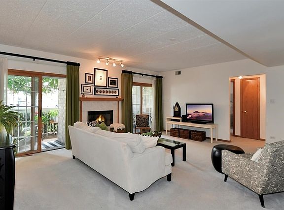 4th image of 7809 Bristol Park Dr N #1D