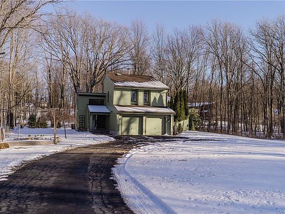 4th image of 11 Rosaline Ln