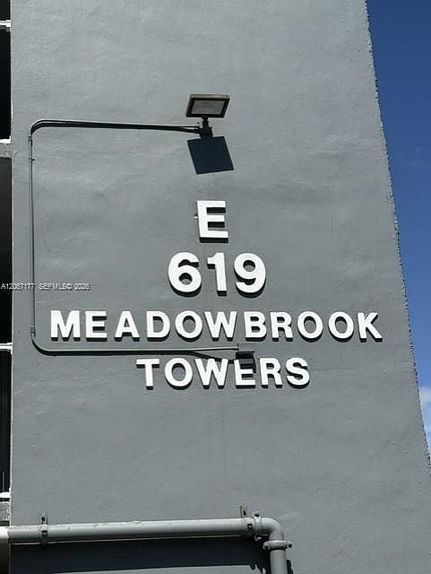 1st image of 619 NE 14th Ave APT 403