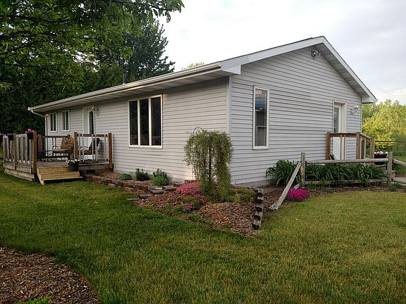 Located north of Hubbard Rd, you can enjoy summer on your back patio as you entertain friends and fa