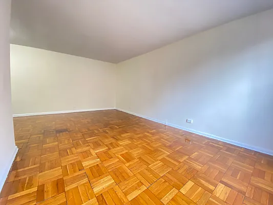 Rented by Contact Realty | media 14