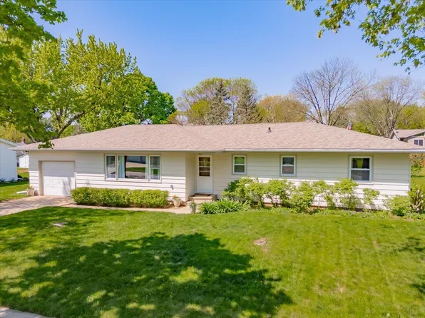 311 Maple St, Sauk City, WI 53583