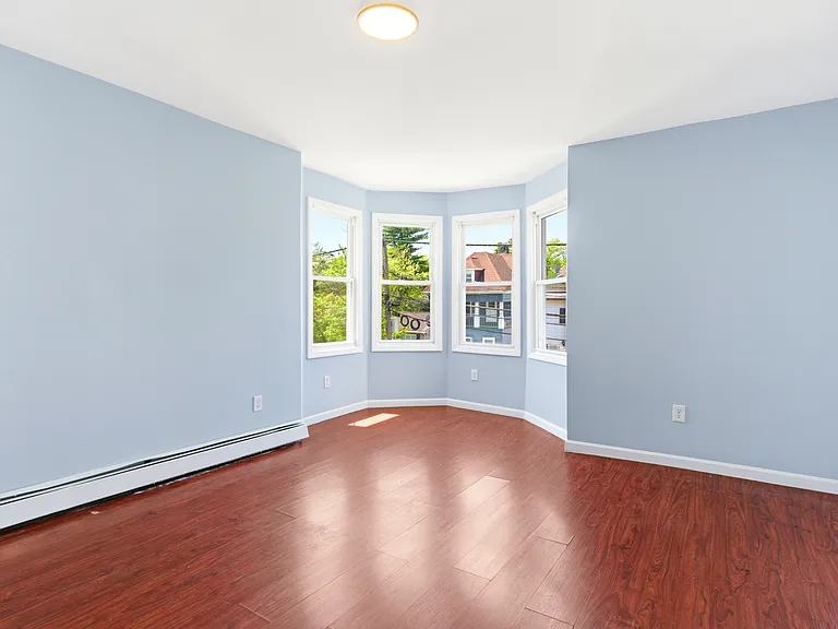 226 Smith St #2 — Photo 7