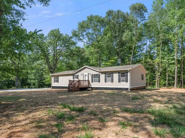131 Harmon Dr, Walhalla, SC 29691