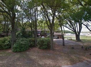 6097 Hilburn Rd, Pensacola, FL 32504