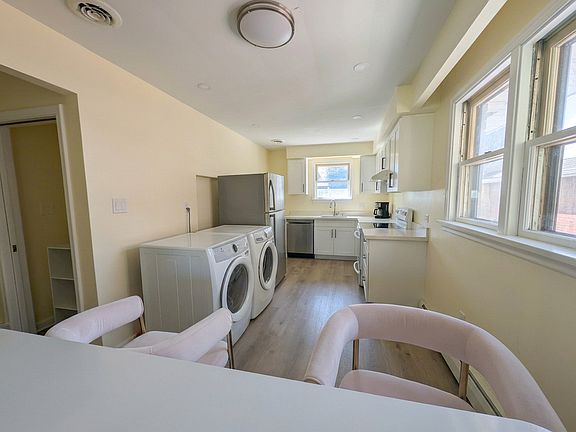 4th image of 12 Macbeth Blvd #1