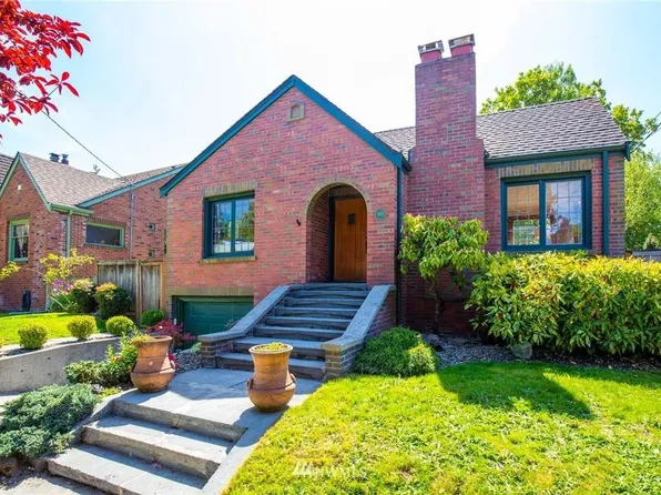 1907 NW 73rd St, Seattle, WA 98117